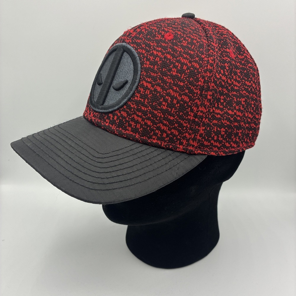 Deadpool Marvel Logo Snapback Hat Red Black Knit Adjustable Cap OSFM